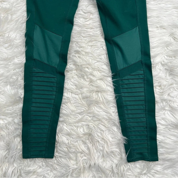 ALO Yoga Moto Legging Evermint Glossy Green Mesh Sheer Shiny Women’s Small - Picture 9 of 11